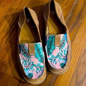 Ariat cowboy boots brand women’s cruisers